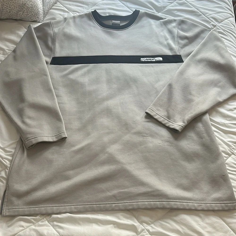 Nike - Picture 4 of 7